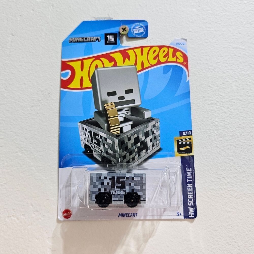 Hotwheels Mincraft Mine Cart